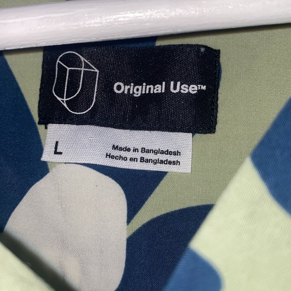 Original Use Men’s Floral Button Down Tee - Picture 5 of 8